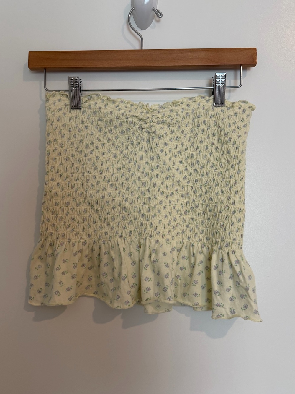 American Eagle - Pale Yellow Floral Smocked Cropped Tube Top, Size S, NWT